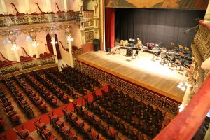 Teatro Amazonas reabre para visitação turística e inicia temporada 2025 de espetáculos