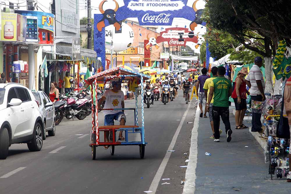 Resultado de imagem para avenida amazonas parintins época de festival