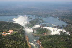 Meia Maratona das Cataratas une esporte, turismo e meio ambiente
