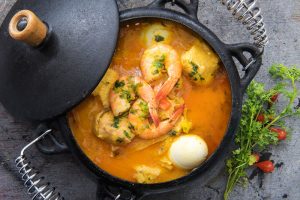 Cachaçaria do Dedé lança novo cardápio que aposta em produtos regionais e carnes