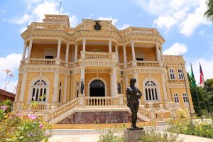 Palácio Rio Negro, um símbolo de poder dos “barões da borracha”