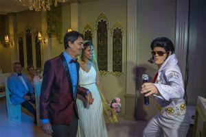 Casamento ao estilo Las Vegas começa a funcionar no Brasil