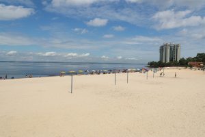 Ponta Negra: complexo de lazer, esportes e turismo na orla de Manaus