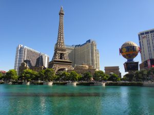 Quer viajar e está sem companhia? 7 destinos para curtir férias sozinho