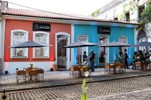 Centro Cultural homenageia Óscar Ramos e ocupa as casas mais antigas de Manaus