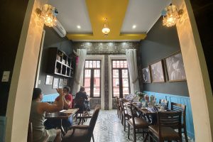 Piaf Restaurante traz romantismo dos cafés parisienses para centro histórico de Manaus