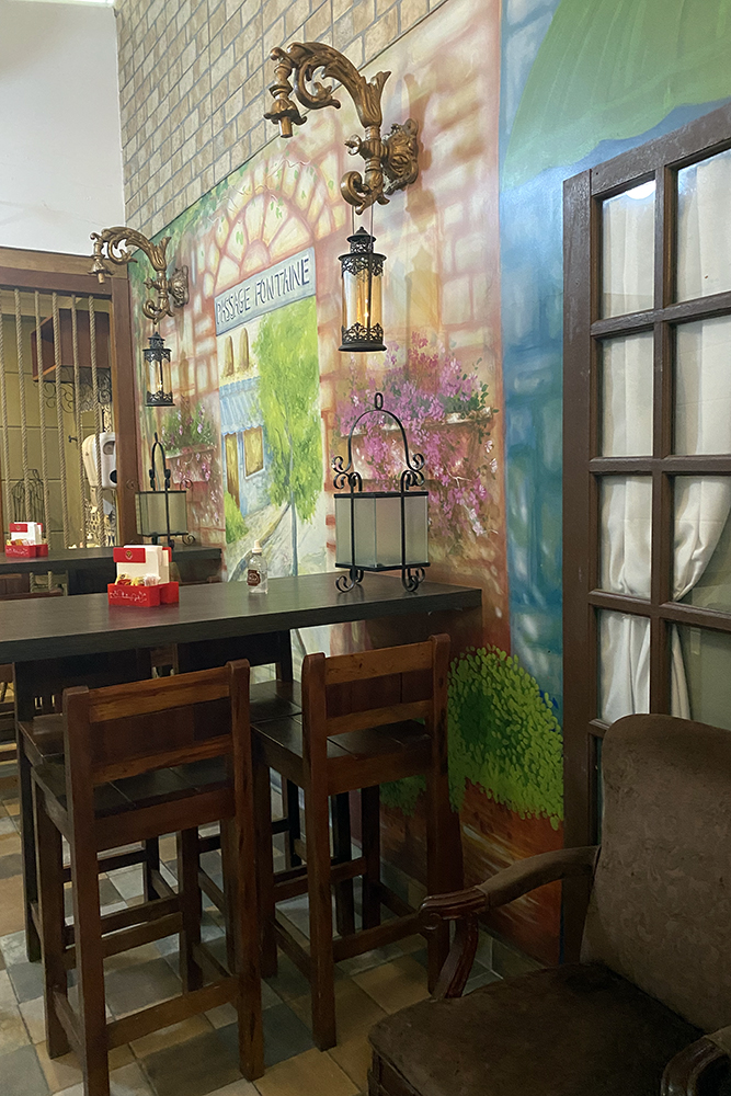 Piaf Restaurante traz romantismo dos cafés parisienses para centro histórico de Manaus