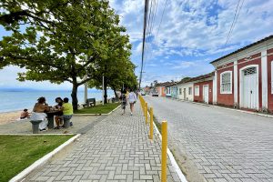 Ribeirão da Ilha, o bairro gastronômico com arquitetura açoriana de Florianópolis