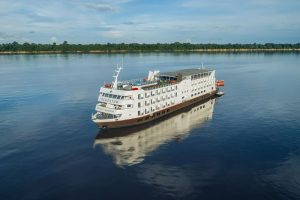 Cruzeiros pelo Amazonas: conheça os barcos e roteiros para explorar a região