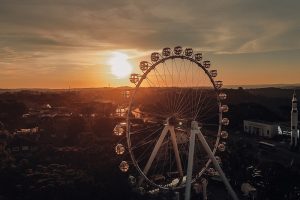 Roda Canela é a primeira roda-gigante da Serra Gaúcha e oferece experiência única