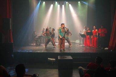 Patrick Johnson apresenta o espetáculo “Meu Presente de Natal”