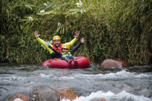 Mapa da aventura em Joinville: rios, montanhas e caminhos históricos