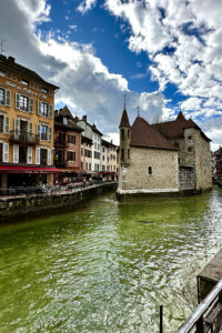 Annecy: a Veneza dos Alpes entre canais, lago e montanhas