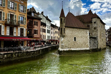 Annecy: a Veneza dos Alpes entre canais, lago e montanhas