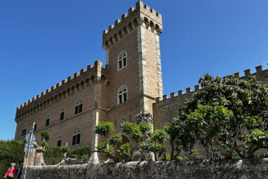 Bolgheri: a charmosa vila da Toscana onde vinhos famosos, história e paisagens encantam visitantes
